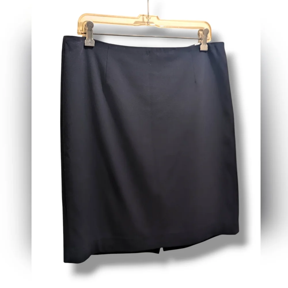 Anne Klein Work Professional Black Knee Length Skirt with Back Slit - 12 - Picture 2 of 13